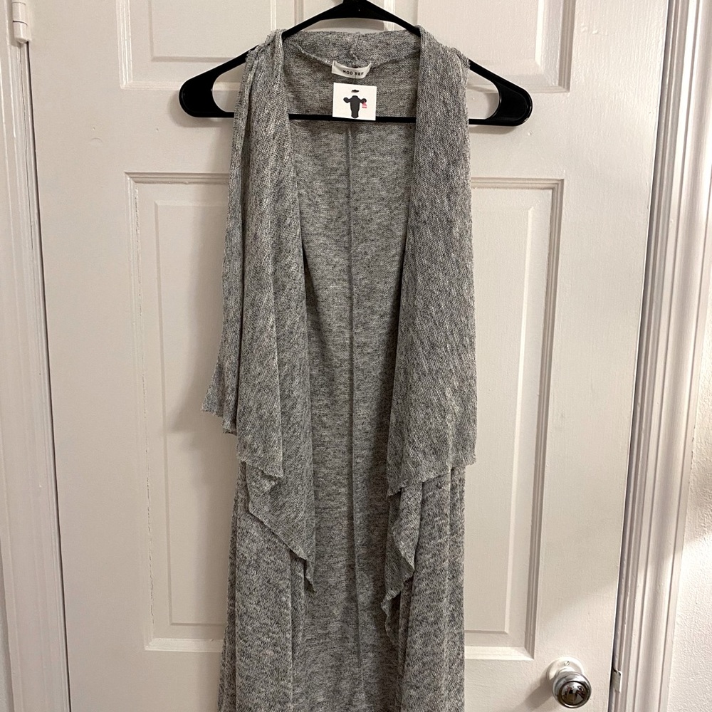 Sleeveless Cardigan